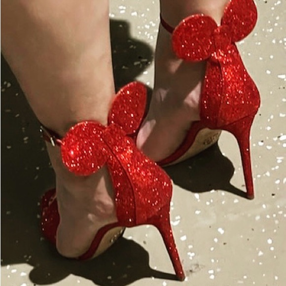 Oscar Tiye Mouse Glitter Heels - Picture 8 of 8